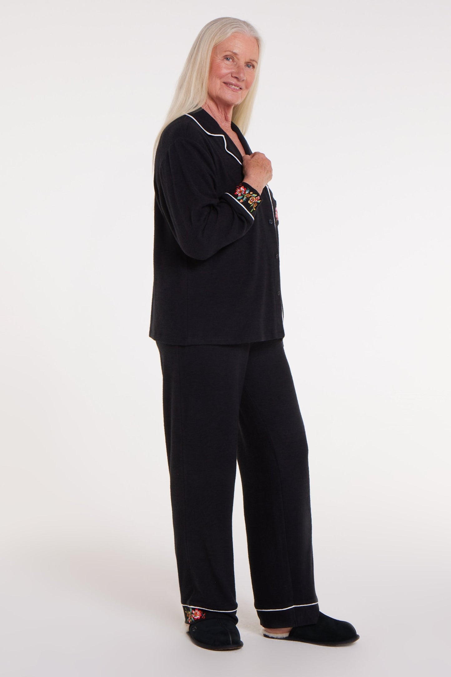 Wela Pajama Adatpable Pant in Back