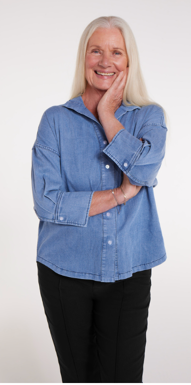 Stylish Comfort-Vera Woven Magnetic Shirt in Chambray